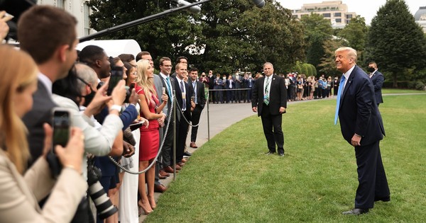 La Nación / Trump se niega a comprometerse a un traspaso pacífico del poder en EEUU