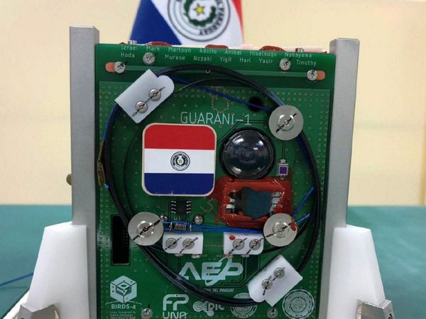 Paraguay da un paso más hacia la carrera espacial con el GuaraniSat-1