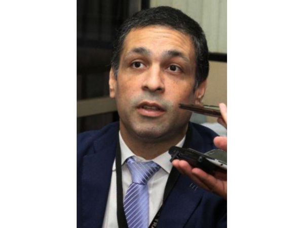 Jueza es suspendida por supuesto cobro indebido en causa