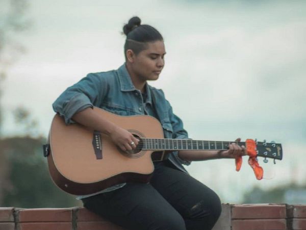 Joven artista cautiva con su primer sencillo en lengua nivaclé