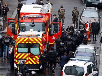 Policía detiene al autor y a un sospechoso del ataque en París