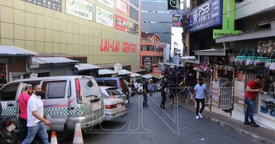 La Nación / Titular del MIC lamenta burocracia que impide calmar ansiedad de comerciantes
