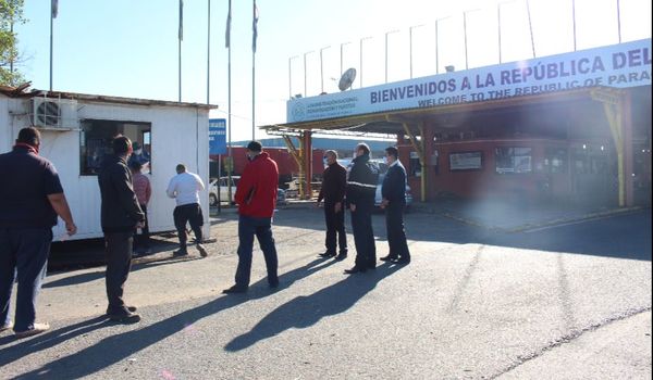Según Cancillería, no habría trabas para cruce de camiones hacia la Argentina