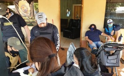 Abogado y capataz fueron detenidos durante un allanamiento
