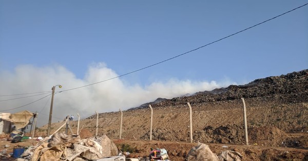 La Nación / Controlan incendio en Cateura luego de casi 12 horas