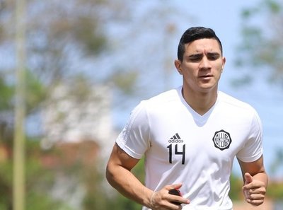 Hugo Fernández estará fuera de las canchas entre 6 y 8 meses