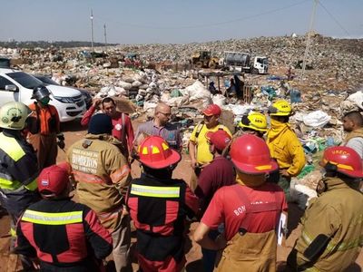 Controlan incendio en Cateura, pero continúan los trabajos