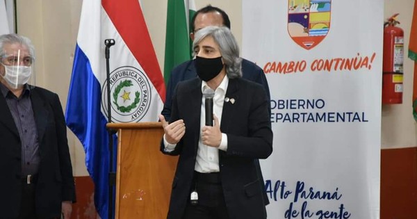 La Nación / Linda Taigen: “Gobierno no analizó nunca el decreto de Brasil sobre tráfico fronterizo”