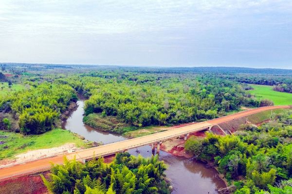 Gobierno expropia 219 hectáreas a favor de la comunidad indígena Y’akã Marangatu - Nacionales - ABC Color