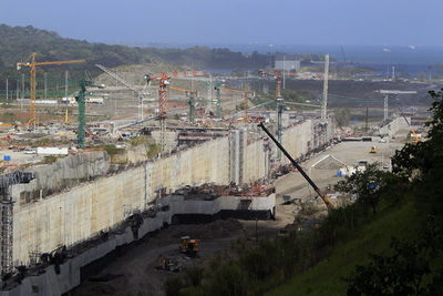 Canal de Panamá: Laudo parcial obliga a Sacyr y socios a pagar 265 millones - MarketData