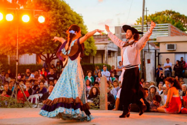 Realizan taller virtual sobre el “recorrido musical por el Folclore Argentino” » Ñanduti