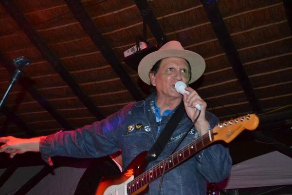 Falleció el cantante Rolando Percy - Contacto Ciudadano - ABC Color