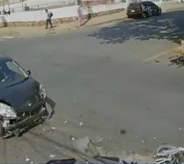 Triple choque se cobra la vida de un motociclista - Paraguay.com