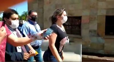 La culpa es de ella, quería verse bonita, dijo obstetra imputada por muerte de brasileña
