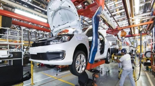 HOY / Acuerdo automotriz con Brasil comenzará entrar en vigencia