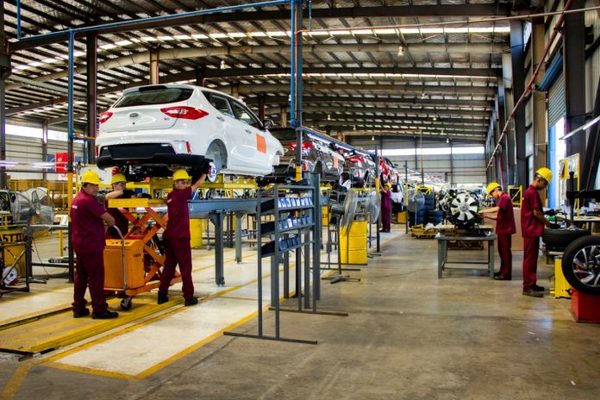 Ponen en marcha acuerdo automotor entre Paraguay y Brasil