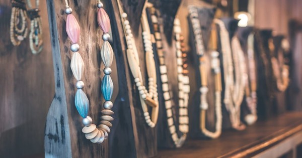 La Nación / ¿Cómo organizar las joyas y los accesorios?