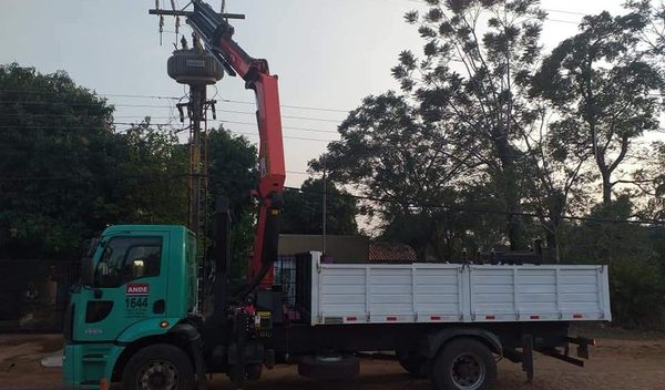 Cortes dejan sin energía eléctrica a 90 mil usuarios en plena ola de calor