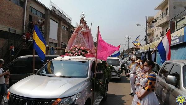 Luqueños inician festejos patronales con la tradicional y emotiva Bandera jeré •