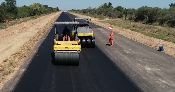 La Nación / Carretera que costará US$ 445 millones ya se encuentra en el 50% de ejecución en el Chaco