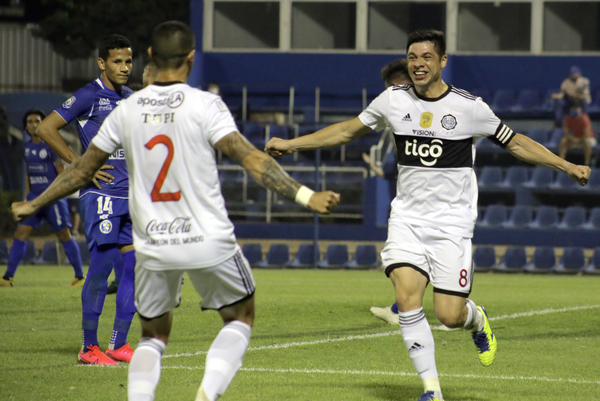 Olimpia golea a Sol de América y ya piensa en Santos