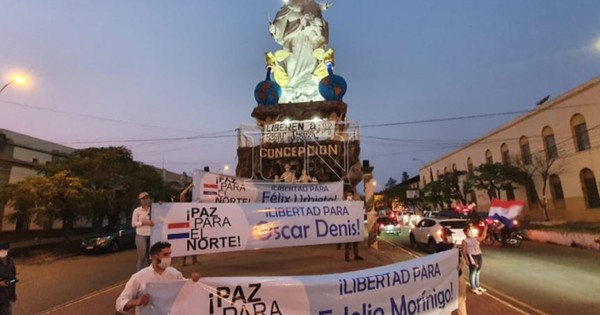 La Nación / “Basta de secuestros, devuelvan a Denis”, claman durante misa celebrada en Concepción