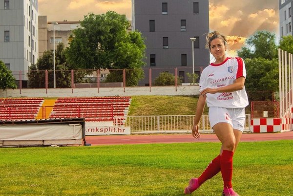 Crónica / Jessica Santacruz: “El hombre no es el dueño del fútbol”