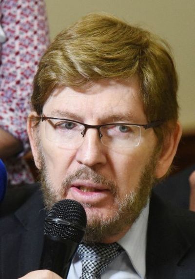 Importadores piden derogar Decreto 4020/20, de tasas - Nacionales - ABC Color