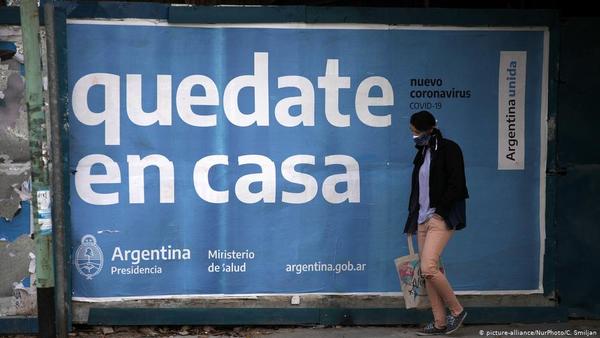 Asado contra la parrilla en Argentina