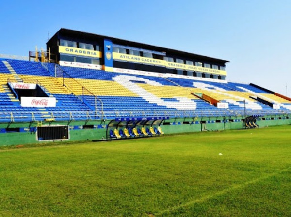 Sportivo Luqueño y Nacional se enfrentan este domingo en el estadio Feliciano Cáceres » Ñanduti