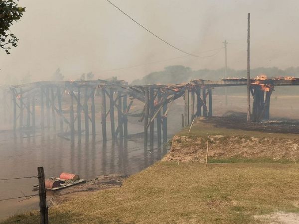 MOPC repondrá emblemático puente afectado por incendio