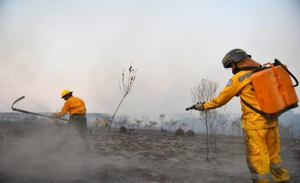 HOY / Controlan incendio en la Reserva Tatí Yupí