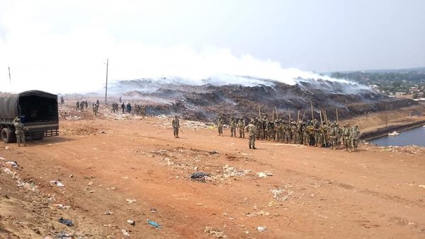 Combaten incendio con ayuda de helicóptero en Cateura » Ñanduti