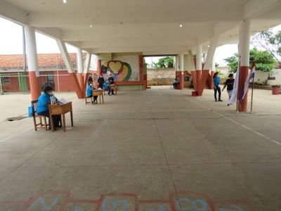 Escuelas albergarán a familias afectadas por los incendios en Cateura