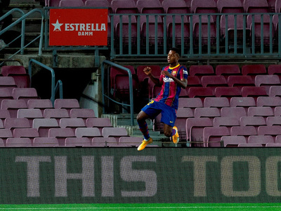 Barcelona se estrena en la Liga con una goleada a Villarreal