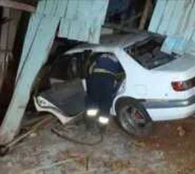 Policía impacta contra vivienda en CDE - Paraguay.com