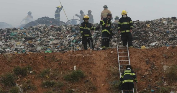La Nación / Fiscalía abre causa penal para investigar el incendio en Cateura