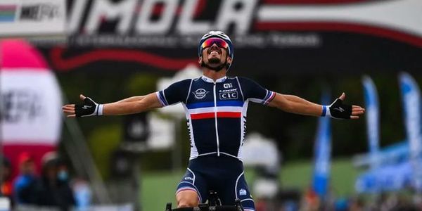 Alaphilippe, campeón del mundo tras un ataque suicida de Pogacar