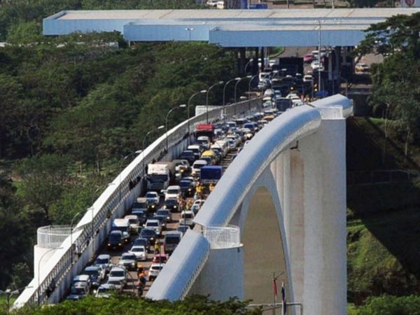 El Puente de la Amistad aún no tiene fecha de reapertura