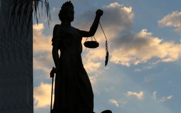 Democracia no puede consolidarse por injerencia política en Justicia