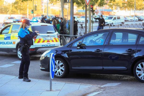 Madrid, enfrentada con el Gobierno, amplía las restricciones a un millón de personas - Mundo - ABC Color