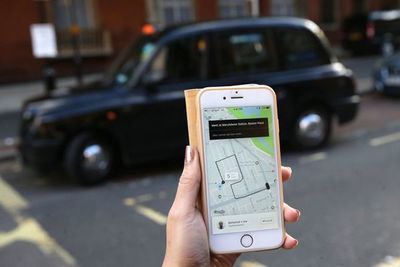 La justicia da la razón a Uber, que puede seguir operando en Londres - Tecnología - ABC Color