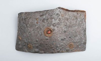 Arqueólogos encuentran la armadura romana más antigua
