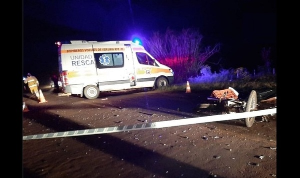 Motociclista muere en choque frontal contra tracto-camión