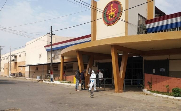 HOY / Investigan origen de un principio de incendio dentro del penal de Tacumbú