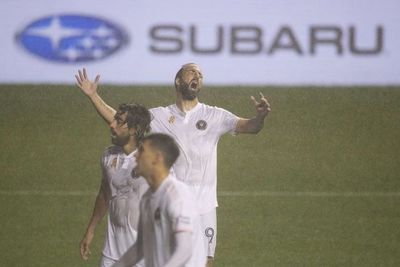 MLS: Higuaín debuta con derrota y fallando un penal - Fútbol - ABC Color