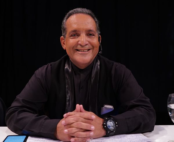 Oscar Tuma defenderá al profe Nelson Valenzuela en la querella que el entabló Marly
