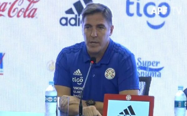 Berizzo revela lista parcial de convocados para las Eliminatorias