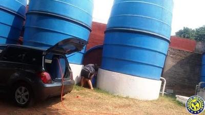 Manifestación en Isla Bogado por falta de agua potable •