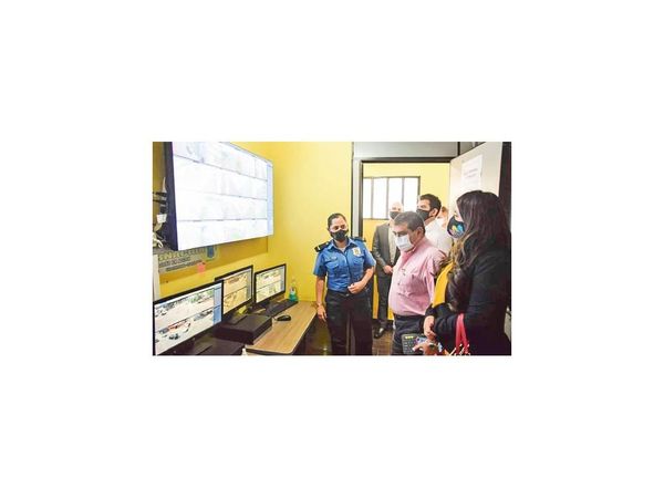 Encarnación y 911 proyectan seguridad con videovigilancia